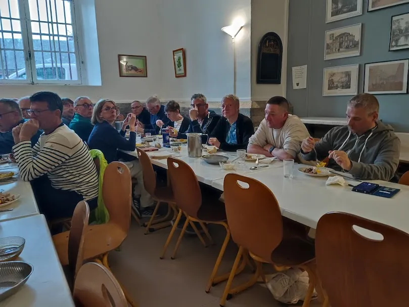 Convivialité au repas du Picardo Normand 2026 à Eu