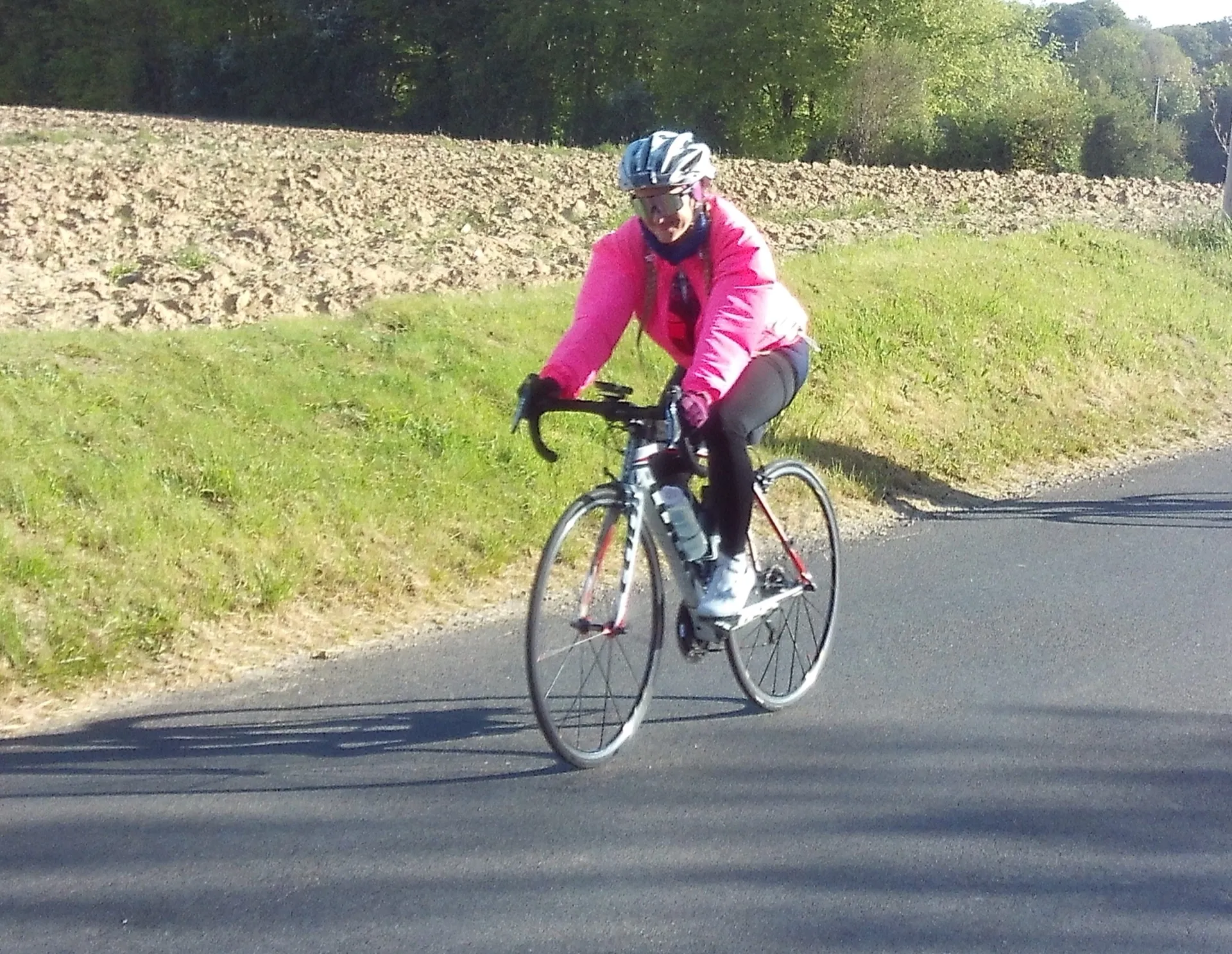 Cyclistes du Picardo Normand 2026 en effort sur une côte