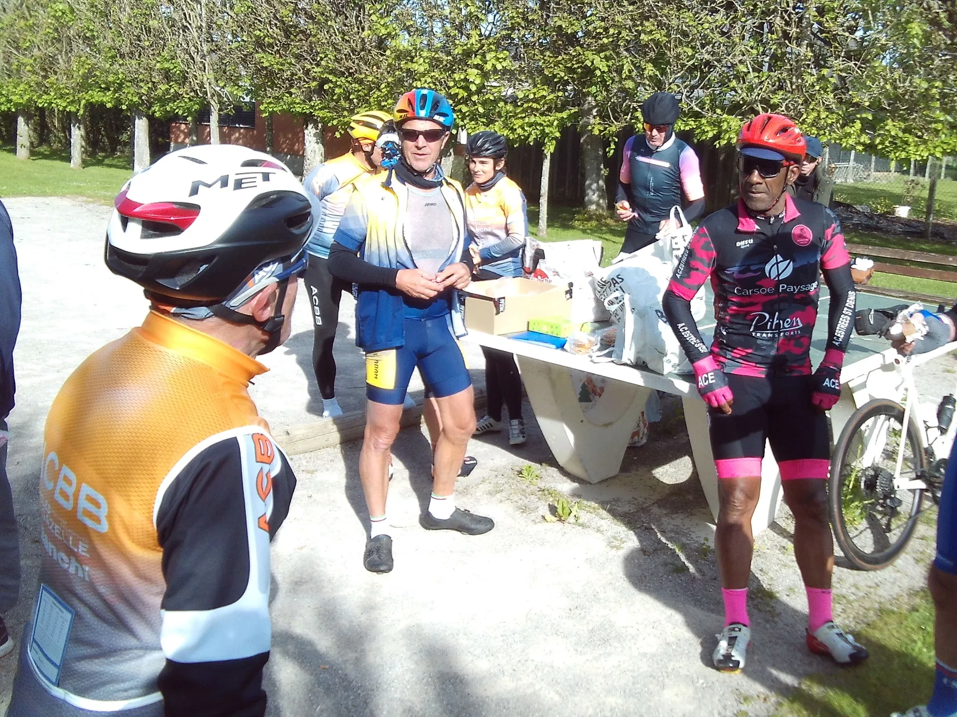 Cyclotouristes du Picardo Normand 2026 sur les routes de Normandie